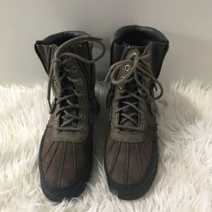 Ralph Lauren Womens Snow Boots size 6